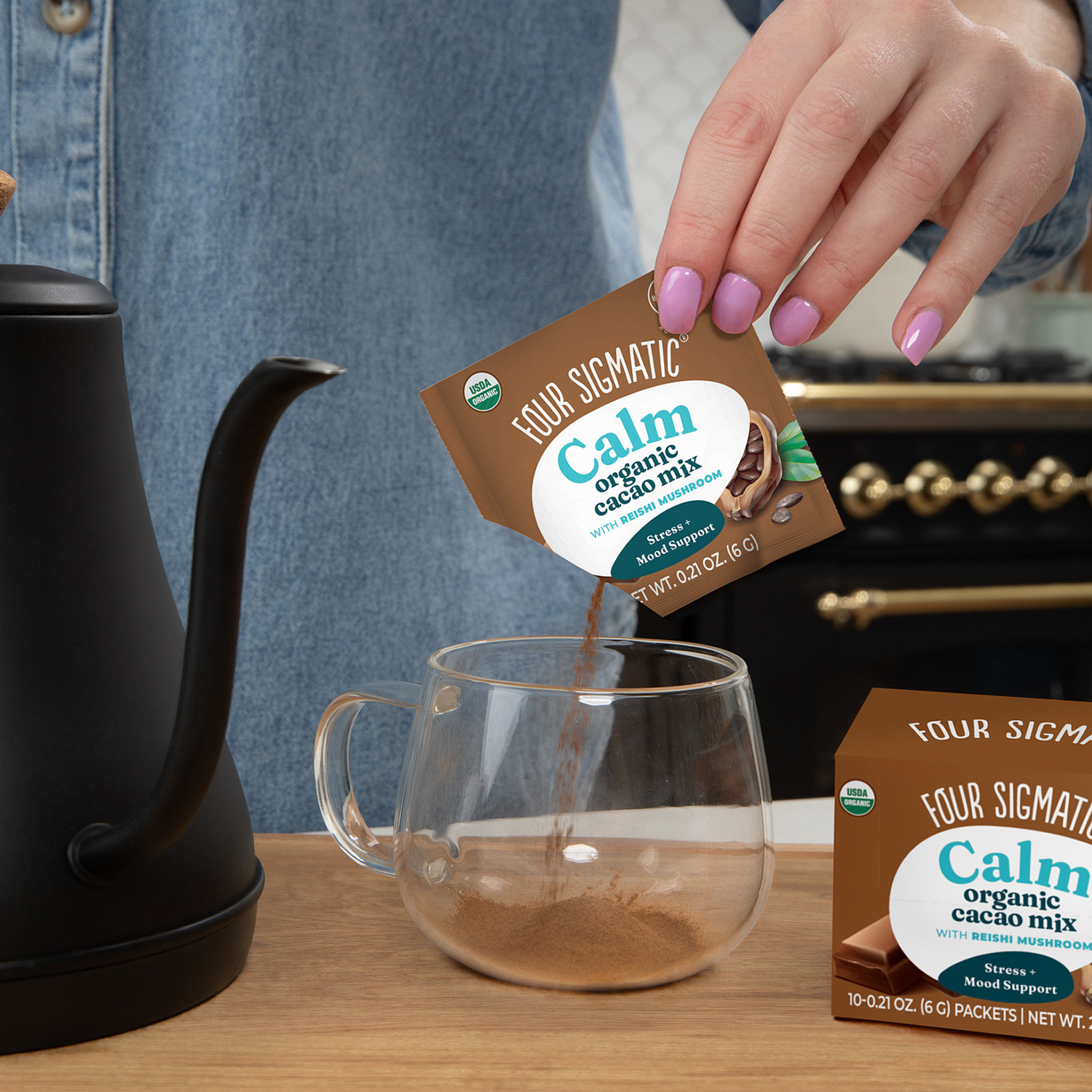calm-cacao-packets-y7 calm-cocoa-ss-lifestyle-2026_1.png